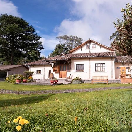 Hosteria Papagayo Cotopaxi Machachi Екстериор снимка