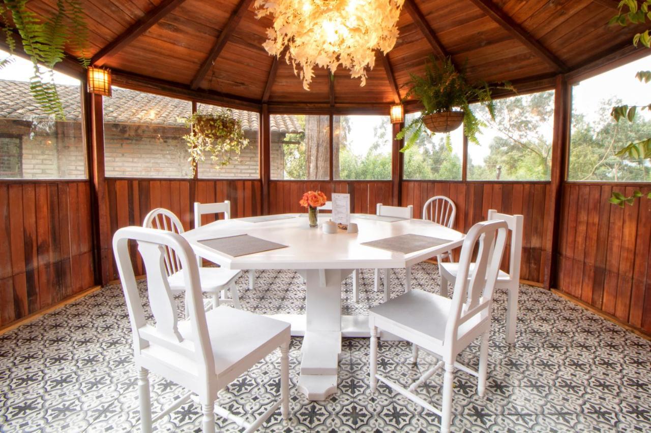 Hosteria Papagayo Cotopaxi Machachi Екстериор снимка