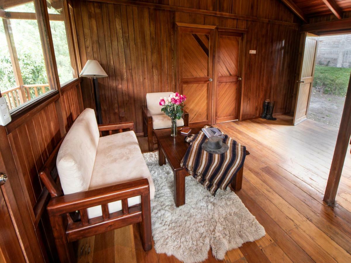 Hosteria Papagayo Cotopaxi Machachi Екстериор снимка